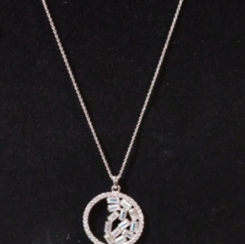 Break the Ice Necklace
